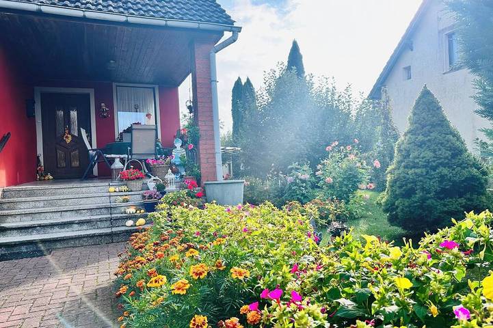 Ferienwohnung für 4 Personen, mit Terrasse und Garten in Großwoltersdorf