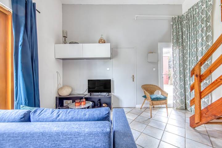 Gîte pour 6 personnes, avec jardin, adapté aux familles à Hourtin - 4