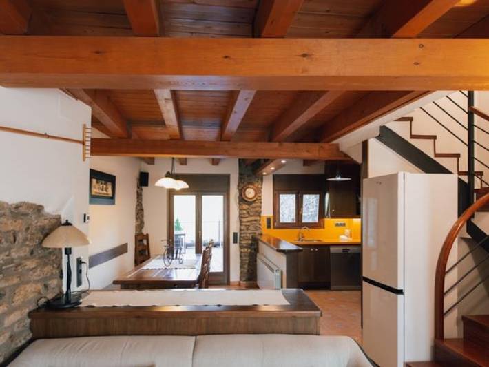 Casa de vacaciones para 7 personas, con Terraza y Piscina en Pallars Sobirà