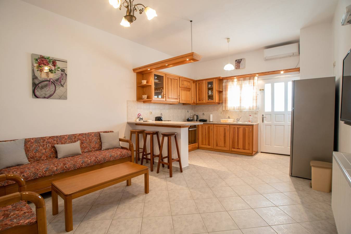Appartement entier, Appartement 'Bernie House 1' avec vue sur la montagne, Wi-Fi et climatisation in Naxos