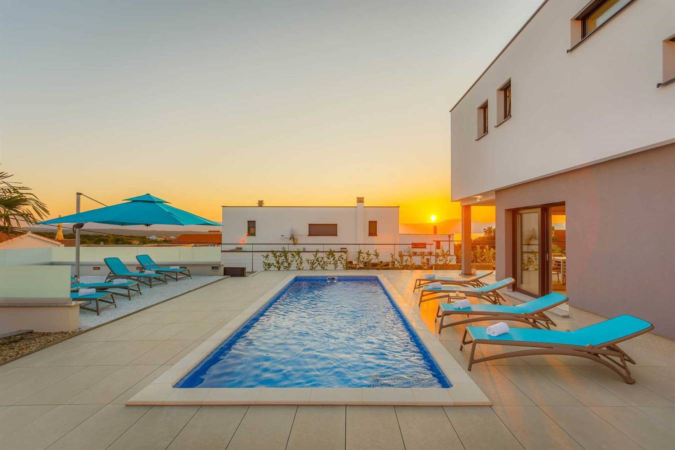 Luxusvilla Lea Magdalena mit beheiztem Pool in Malinska-Dubašnica, Krk