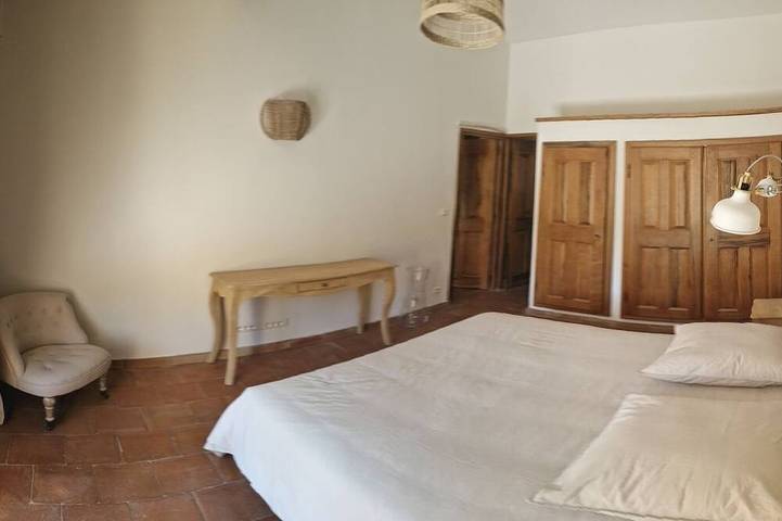 Location de vacances pour 8 personnes, avec jardin et terrasse à Ansouis - 3