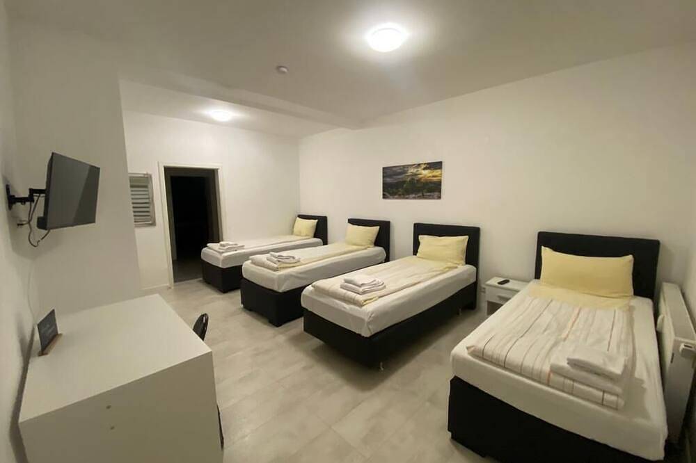Ringstraße 37 W2 - 1 Schlafzimmer mit Terrasse in Neumünster, Schleswig-Holstein Binnenland