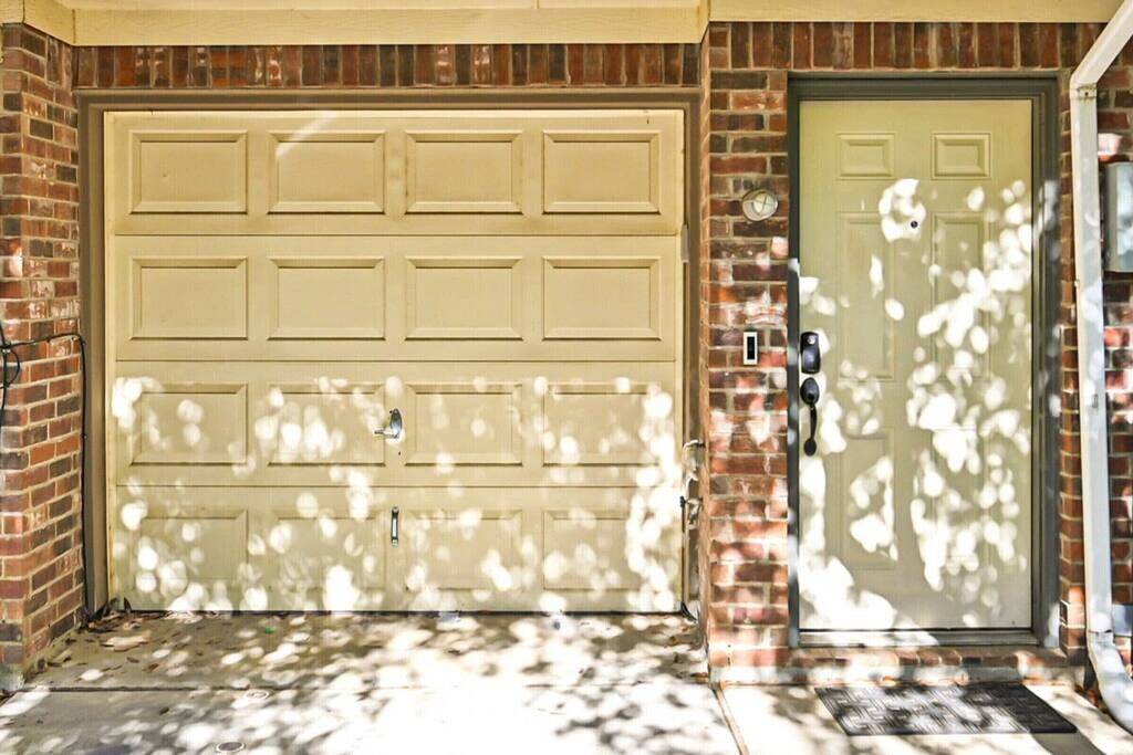 Ganze Wohnung, Cozy Townhome walk to Uta, Downtown, mins to At&T in Arlington, Tarrant County