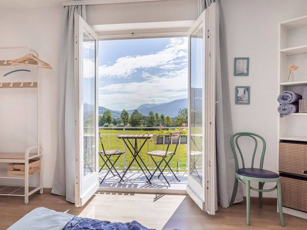 Gästehaus Drachennest - Doppelzimmer Franzl in Sankt Lorenz, Mondsee & Irrsee