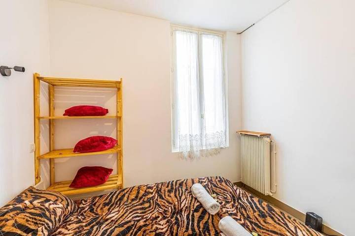 Gîte pour 4 personnes, avec jardin et terrasse, animaux acceptés à Bondy - 3