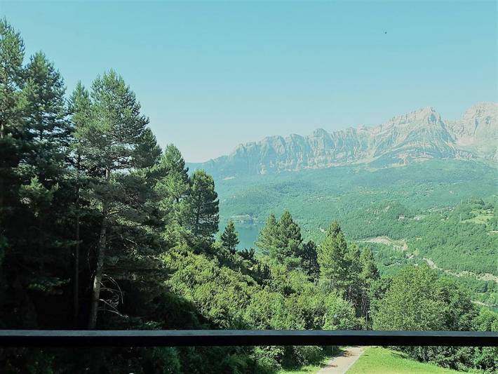 Gîte pour 8 personnes, avec terrasse ainsi que vue et piscine à Panticosa - 4