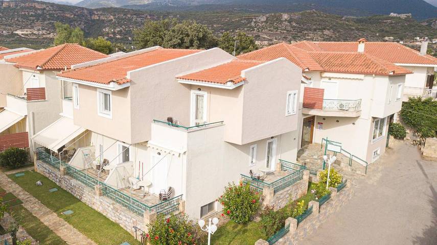 Appart’hôtel pour 3 personnes, avec Balcon ainsi que Terrasse et Jardin