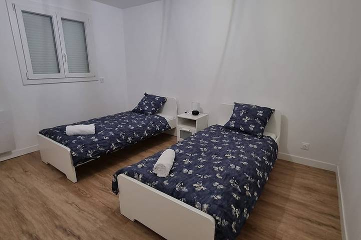 Location de vacances pour 8 personnes, avec terrasse et jardin à Villepinte - 3
