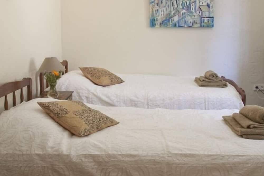 La Source, Maison Avec Piscine Chauffée Salée Près De Lagrasse, 9 Couches in Mayronnes, Région de Limoux