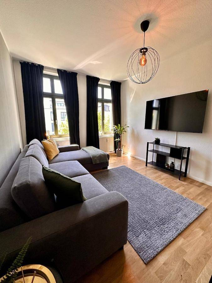 Ferienwohnung für 7 Personen, mit Balkon und Ausblick in Zoo Leipzig