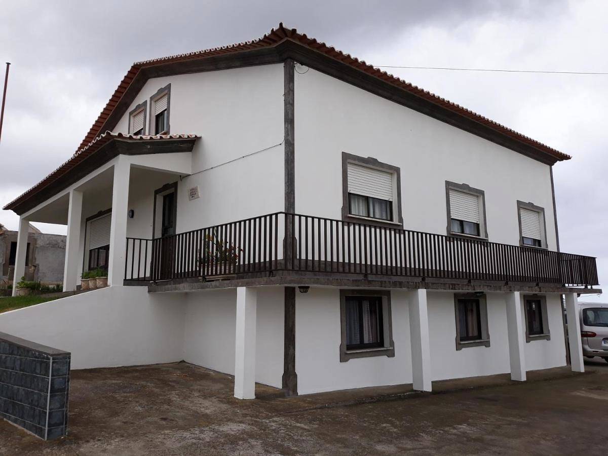 Apartamento inteiro, Two-Bedroom Apartment in Vila Nova, Terceira