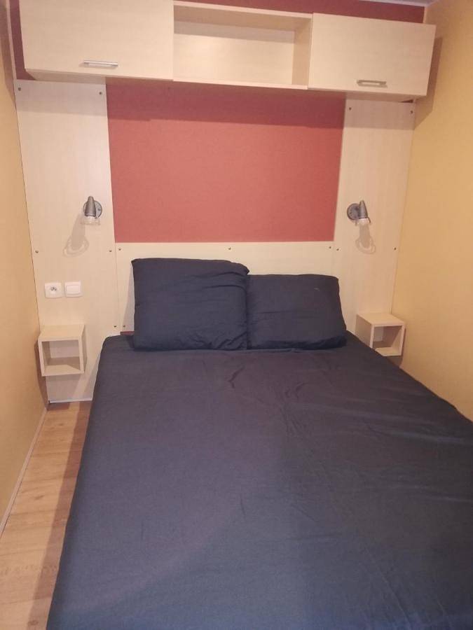 Appartement entier, Mobil home la Salamandre in Vaour, Région d'Albi