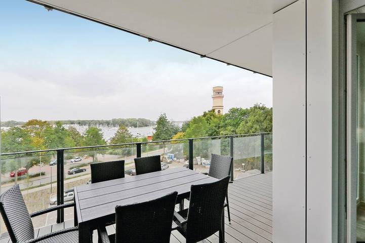 Ferienwohnung für 6 Personen, mit Sauna und Garten in Travemünder Woche