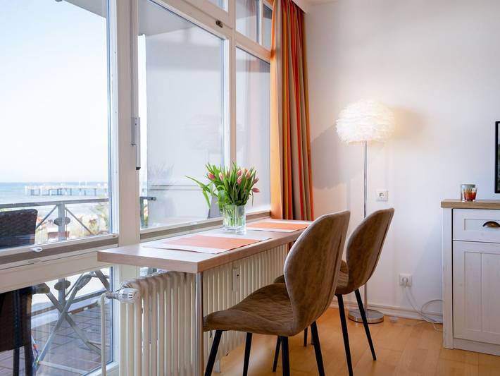 Ferienwohnung für 2 Personen, mit Balkon und Seeblick in Timmendorfer Strand - 2