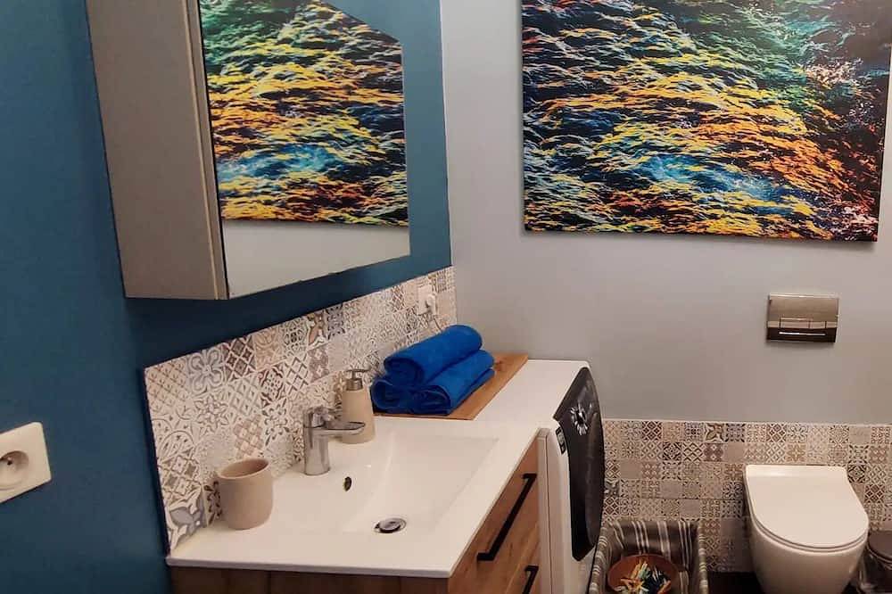 Entire apartment, Appartement Provençal Tout Confort Dans le Var in Les Arcs (Var), Draguignan region