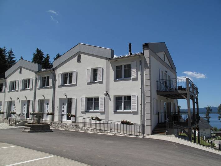 Ferienwohnung für 4 Personen, mit Garten und Seeblick sowie Balkon - 1