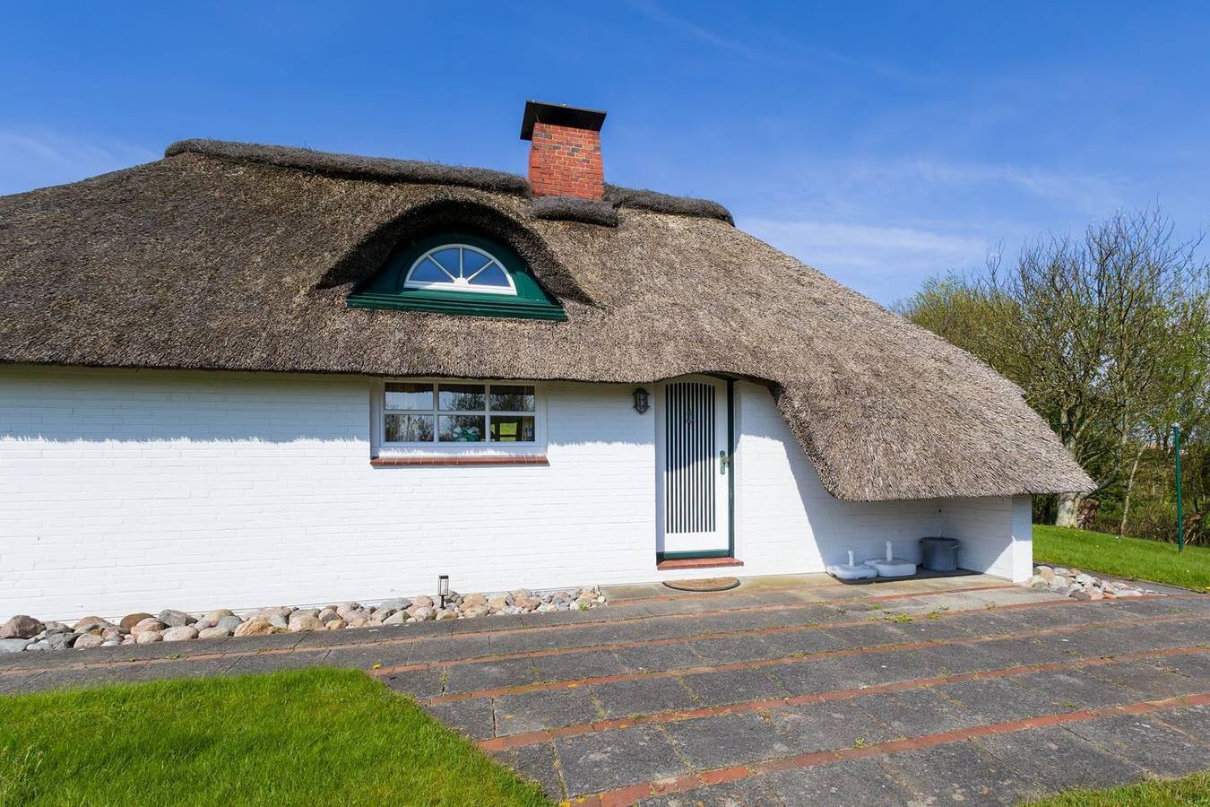 Ganze Wohnung, App. "Haus Kühl 2"- Gemütliches Wohnen im historischen Haus Kühl direkt am Deich in St. Peter-Ording, Eiderstedt