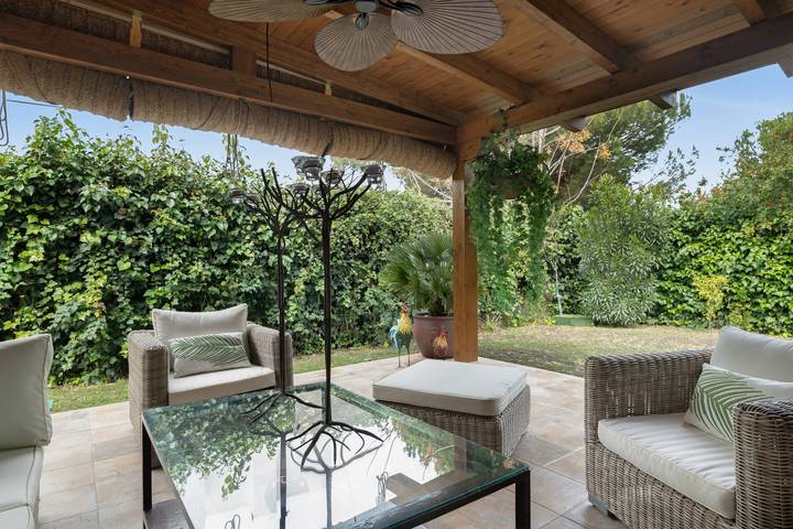 Gîte pour 8 personnes, avec Jardin à Jerez de la Frontera