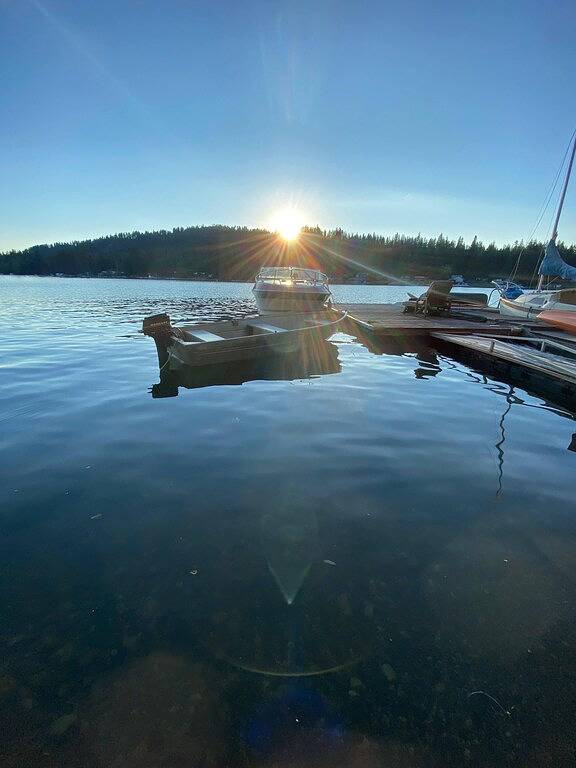 Log Cabin for 2 Guests in Spirit Lake, Idaho