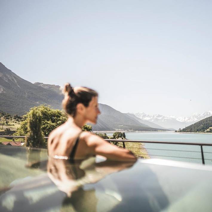 Hotel für 2 Personen, mit Pool und Garten sowie Sauna, kinderfreundlich in Reschen