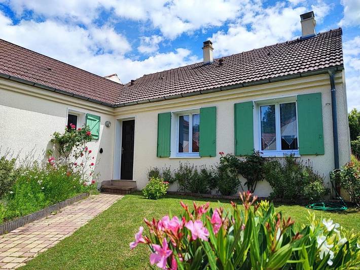 Location de vacances pour 7 personnes, avec jardin à Tournan-en-Brie