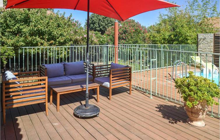 Location de vacances pour 8 personnes, avec balcon et piscine à Montblanc - 4