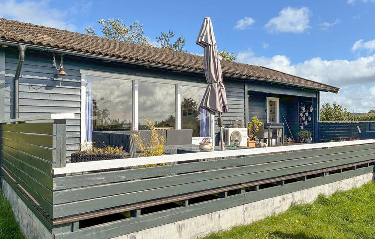 Holiday home for 4 people with terrace in Bakkebølle, Vordingborg