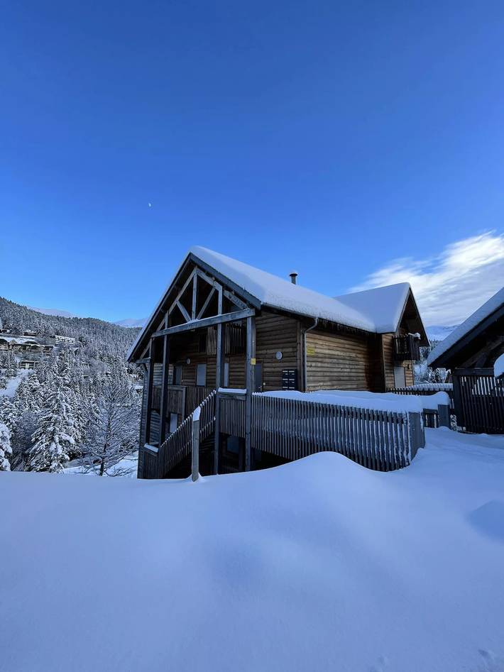 Gîte pour 6 personnes, avec terrasse à Laveissière - 2