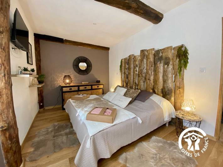 Gîte pour 4 personnes, avec sauna ainsi que terrasse et jacuzzi dans l' Aude - 2