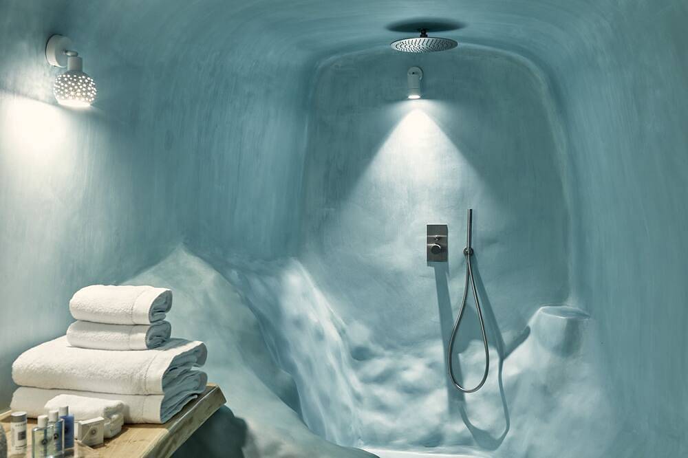 Superior Suite with Outdoor Hot Tub and Caldera View in Thera, Santorini