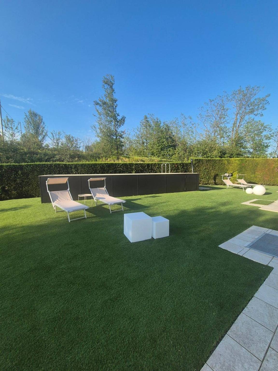 Villa 'In Langa' with Mountain View, Private Pool and Wi-Fi in Belvedere Langhe, Langhe