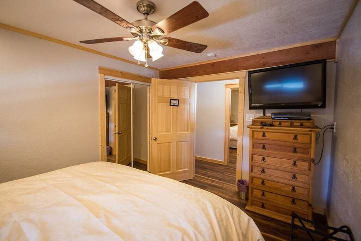 Log cabin for 16 people, with terrace, with pets in Red River