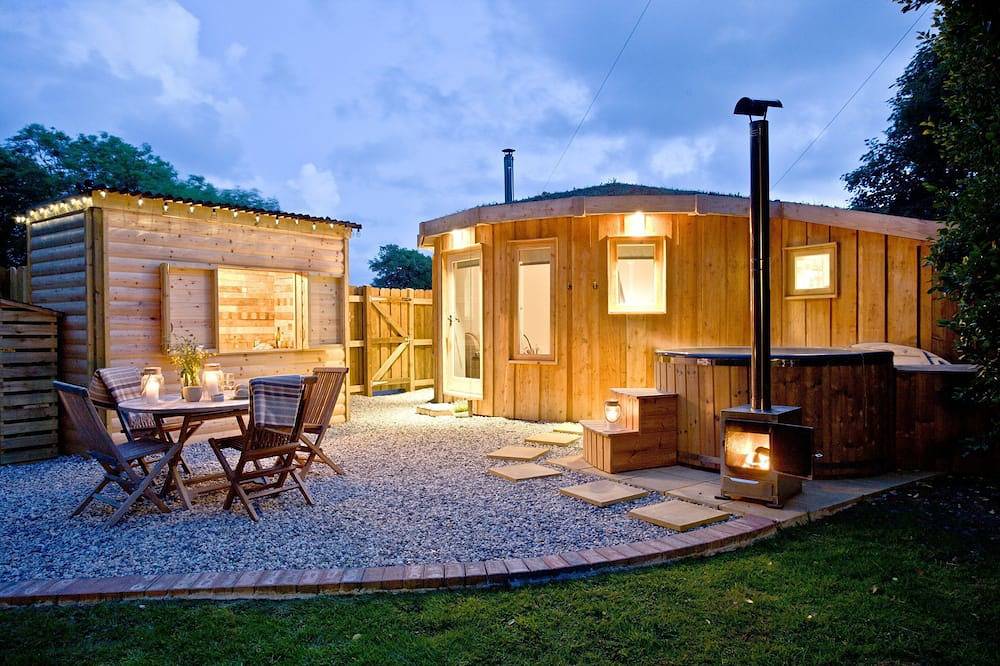 Log Cabin for 2 People in Cornwall, South West England