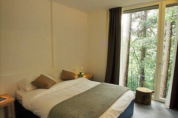 Appartamento intero, Esclusiva e finemente curata casa nei boschi, ideale per fuga dalla città in Brunate, Lago di Como
