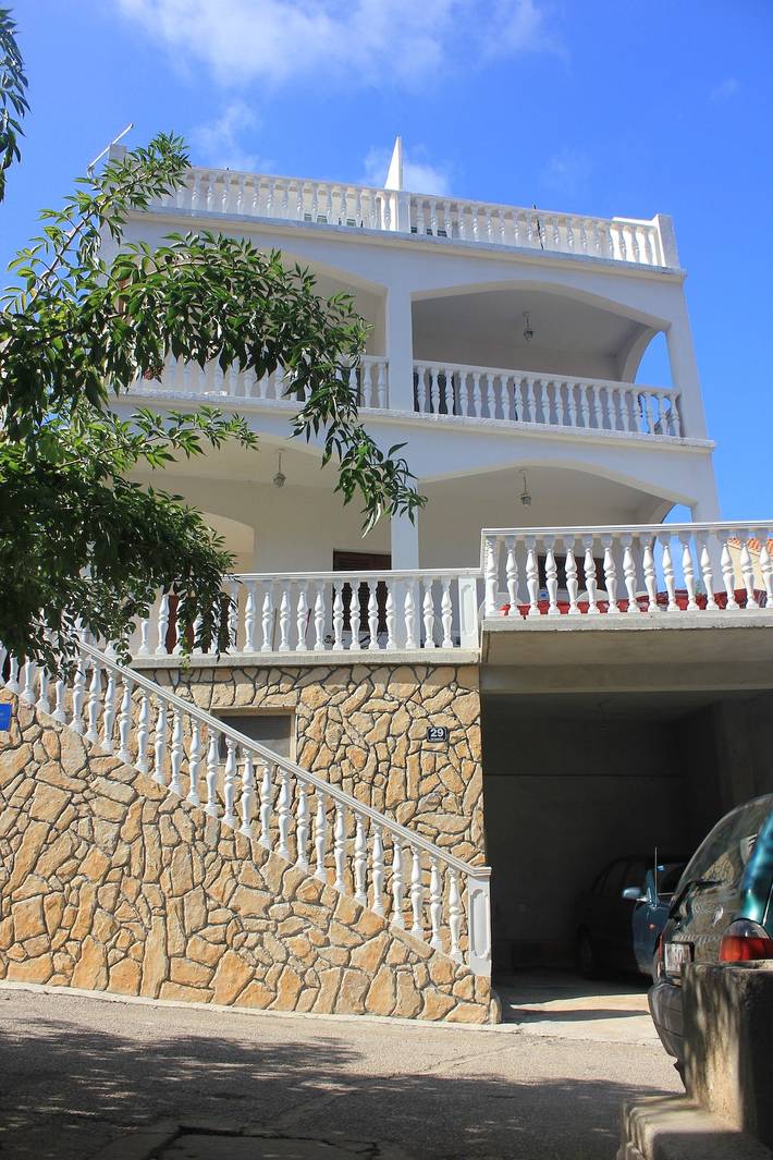 Ganze Wohnung, 1-Zimmer-Ferienwohnung mit Terrasse und Meerblick Vis -b in Vis Stadt, Vis (Dalmatien)