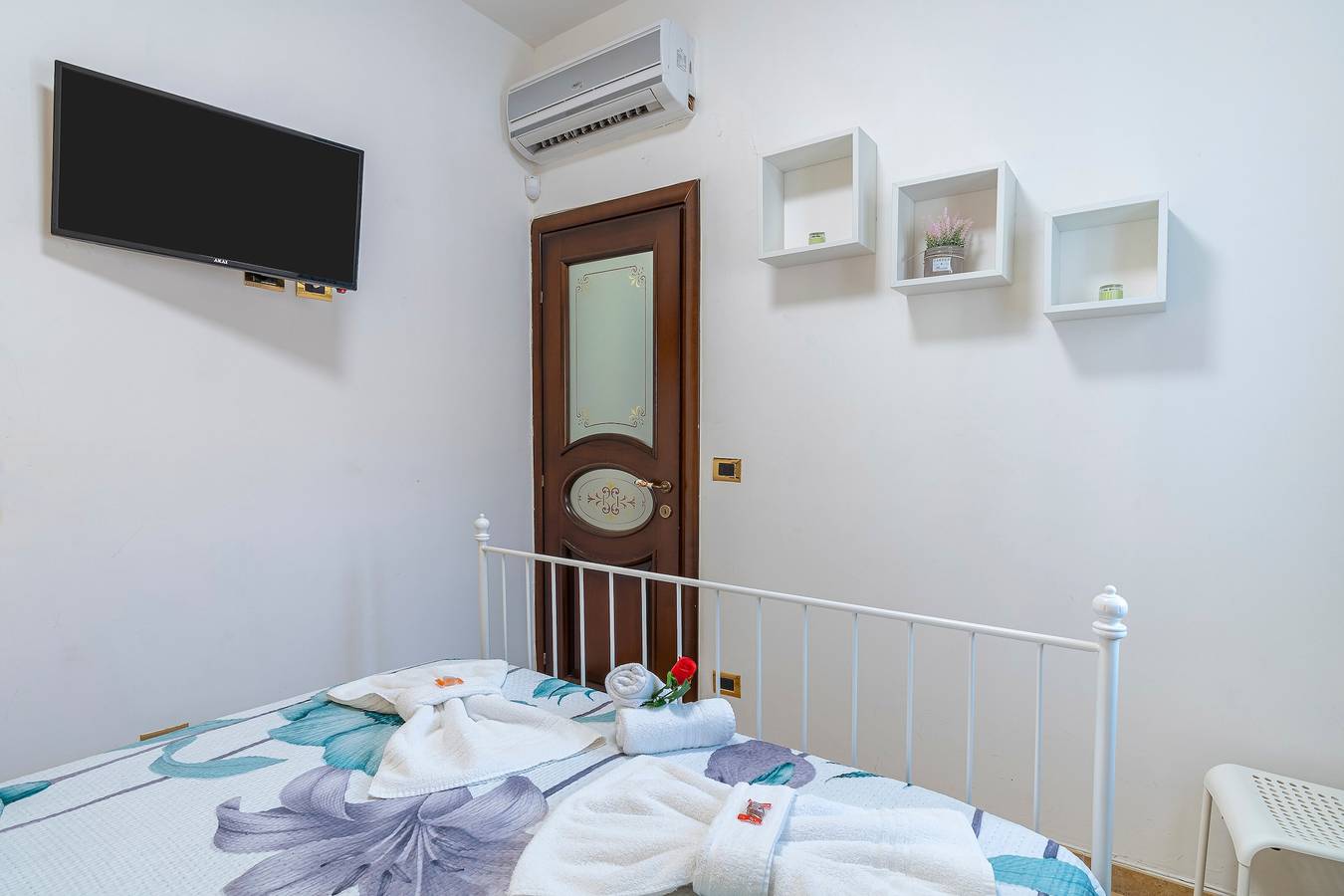 Chambre 'Wanderlust De Voyage Economy' avec Wi-Fi et climatisation in Catane, Province de Catania