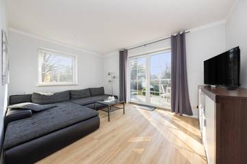 Ferienwohnung für 5 Personen, mit Garten und Ausblick in Hohe Düne (Warnemünde)