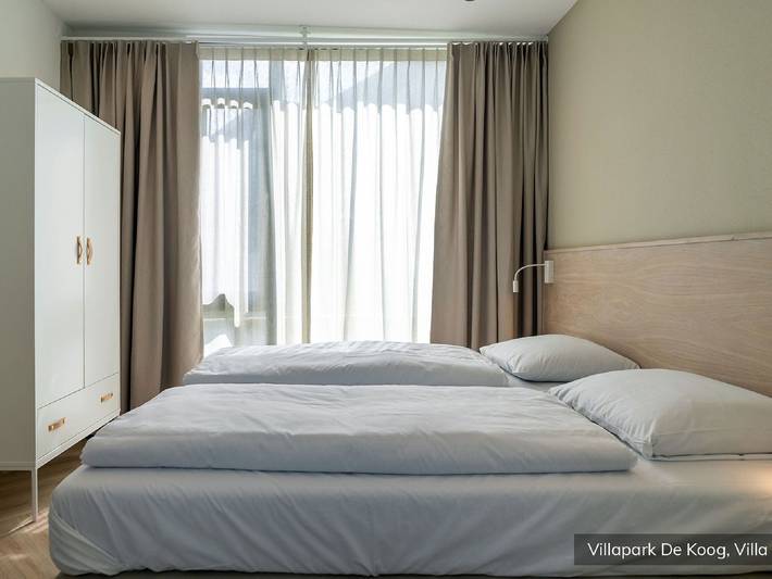 Villa für 8 Personen, mit Terrasse und Sauna sowie Garten, kinderfreundlich in De Koog - 2