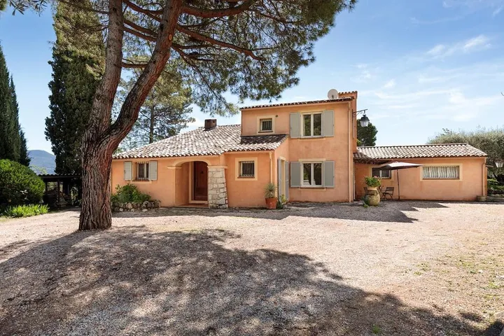 Chalet para 8 personas, con vistas además de piscina y jardín - 1