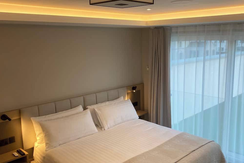 Killarney Co.Kerry Luxurious accommodations 5 mins walk town centre in Scrahane, Killarney