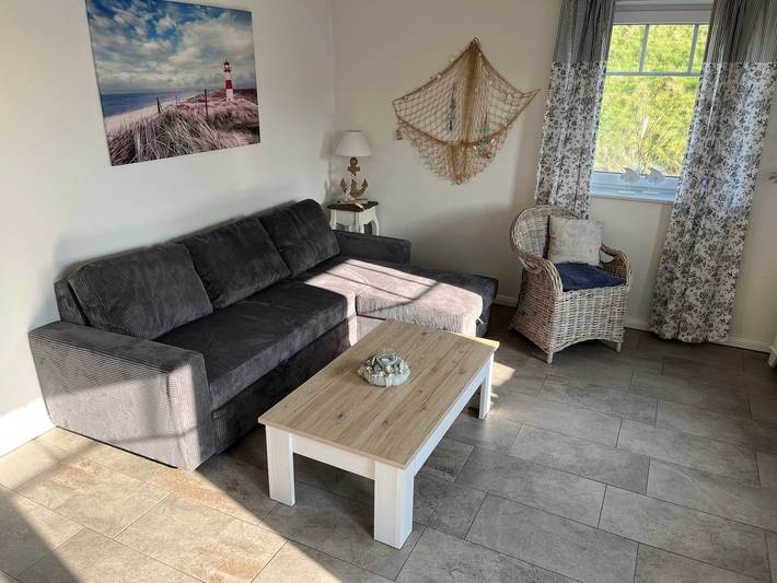 Ferienwohnung für 4 Personen, mit Terrasse und Seeblick, mit Haustier in Oldenswort - 2