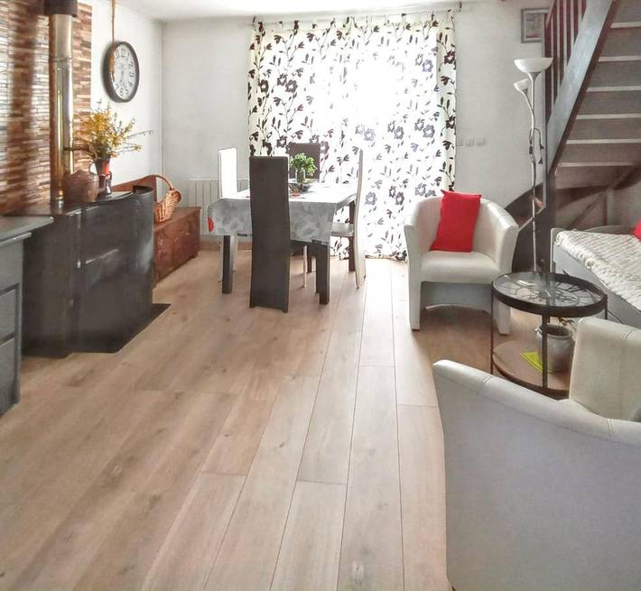 Gîte pour 4 personnes, avec balcon et jardin, animaux acceptés dans Lac de la Raviège - 4