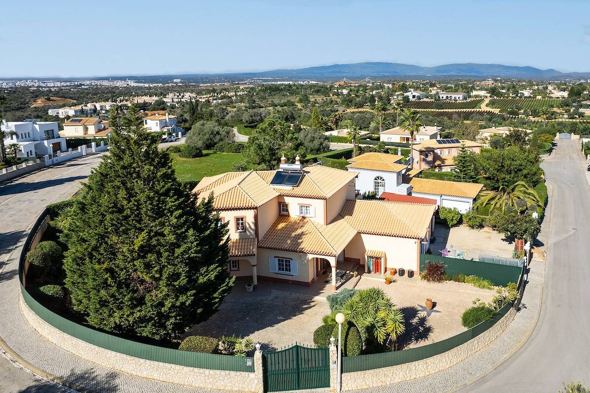 Villa Glória in Estômbar, Lagoa