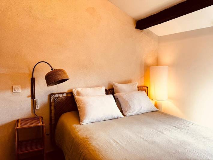 Location de vacances pour 5 personnes, avec Vue à Aigne