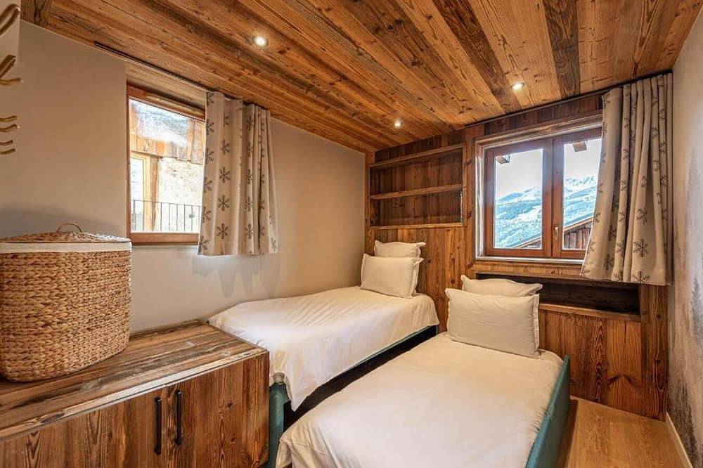 Top-of-the-range chalet 20 minutes from Courchevel in Bozel, Les Trois Vallées