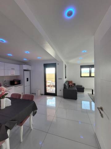 Gîte pour 6 personnes, avec vue et jardin à Sundhoffen