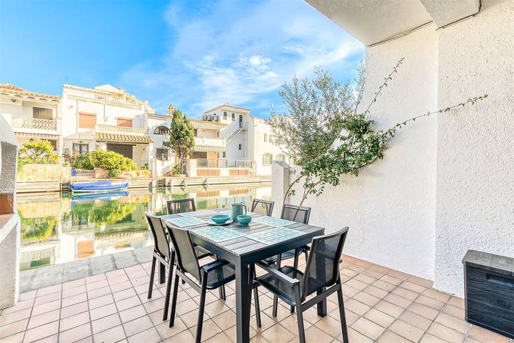 Ferienhaus für 6 Personen, mit Terrasse und Garten - 1