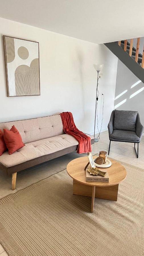 Appartement entier, Cosy Appartement avec Parking in Feugarolles, Région de Nérac