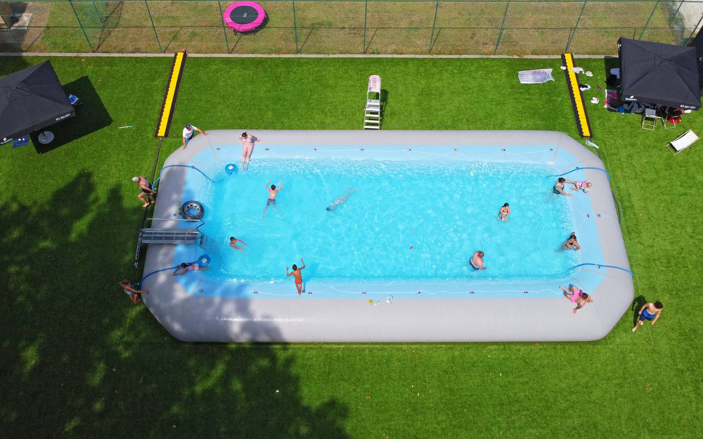 Apartamento entero, Safari Tenten met Sanitair 4 personen in Lichtaart, Kasterlee